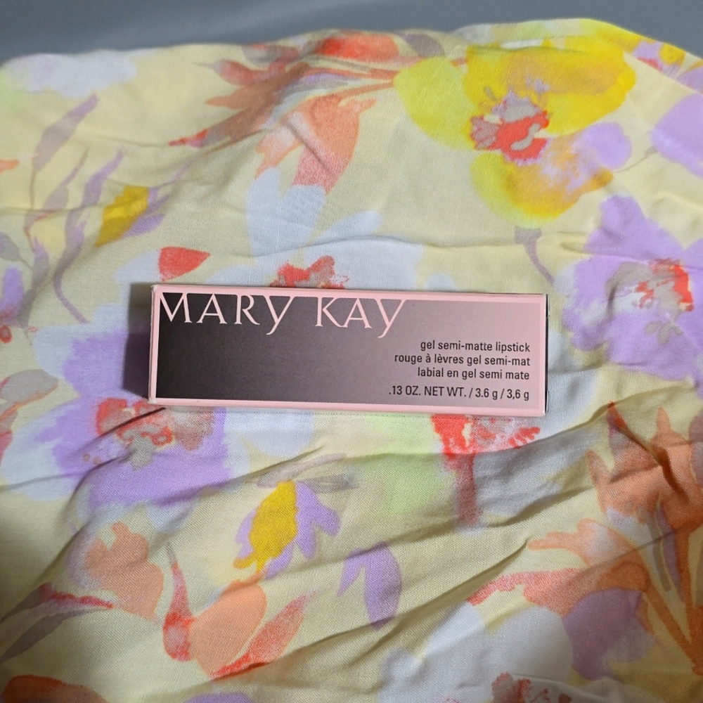 Mary Kay Nourishing Lip Gloss-Shock Tart